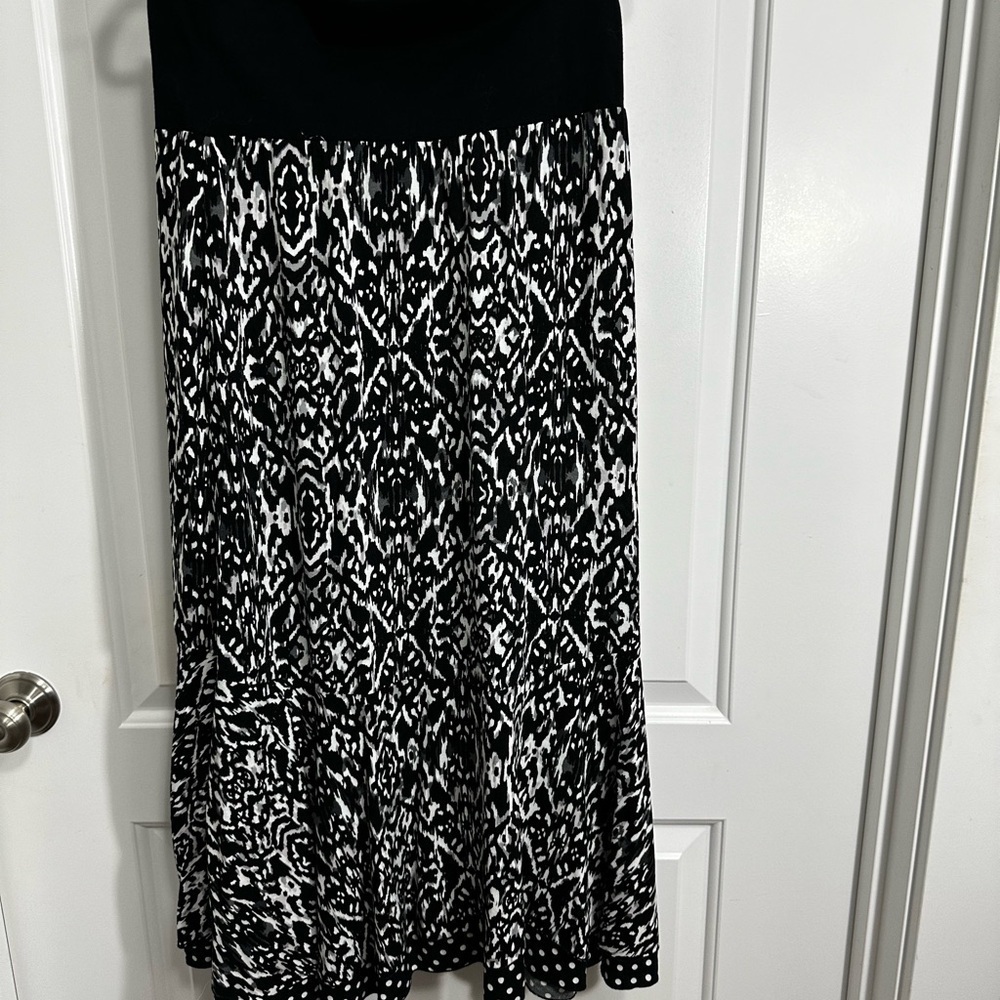Animal Print Black & White NTCO Nomadic Trader Midi Skirt Size Medium